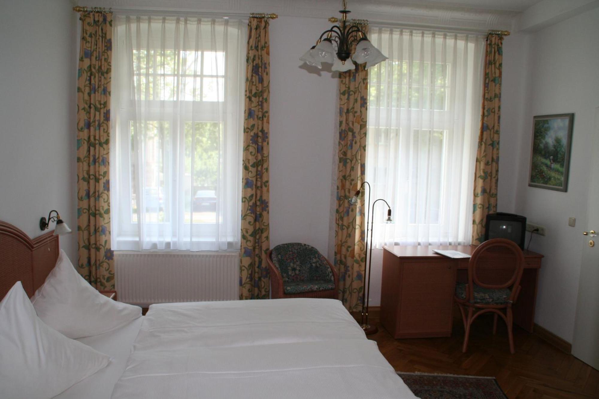 Pension Villa Beer Stralsund Exterior photo